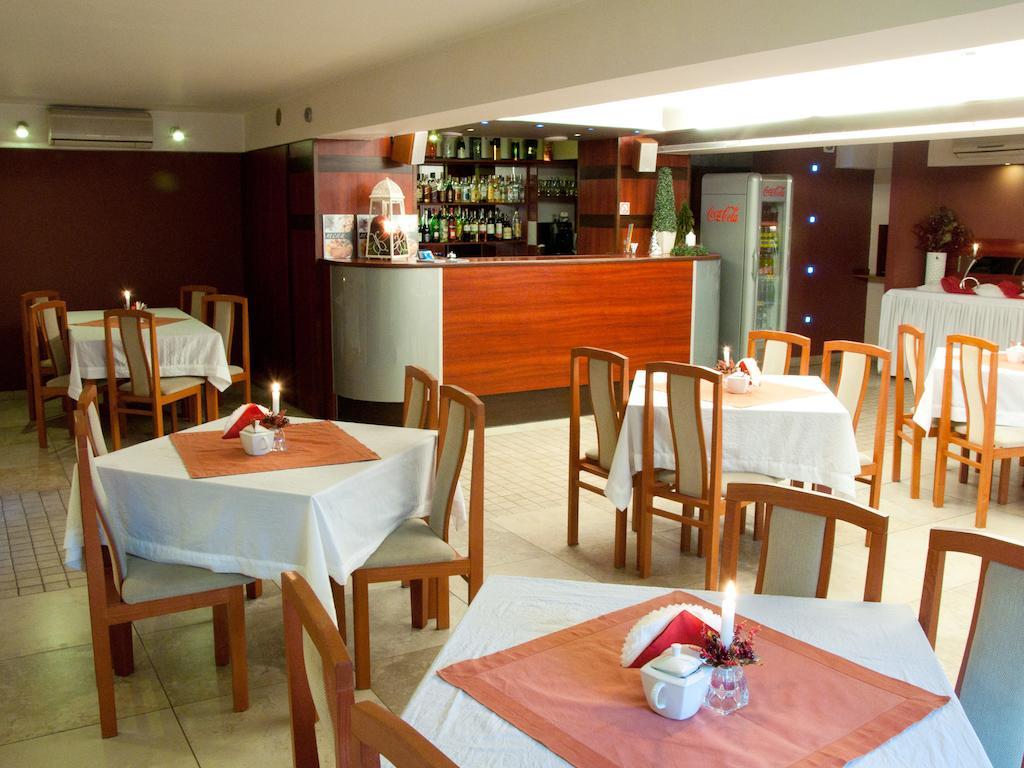 Hotel Zagiel Niewiesze Dış mekan fotoğraf