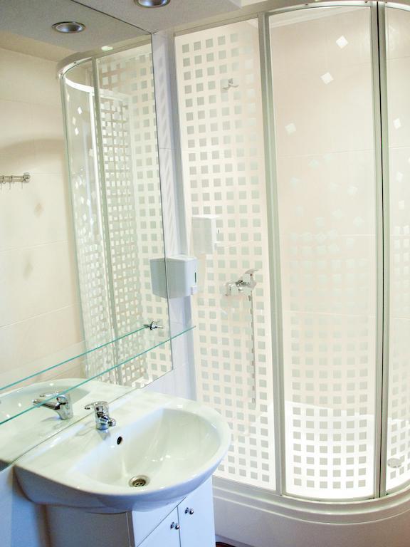 Hotel Zagiel Niewiesze Oda fotoğraf