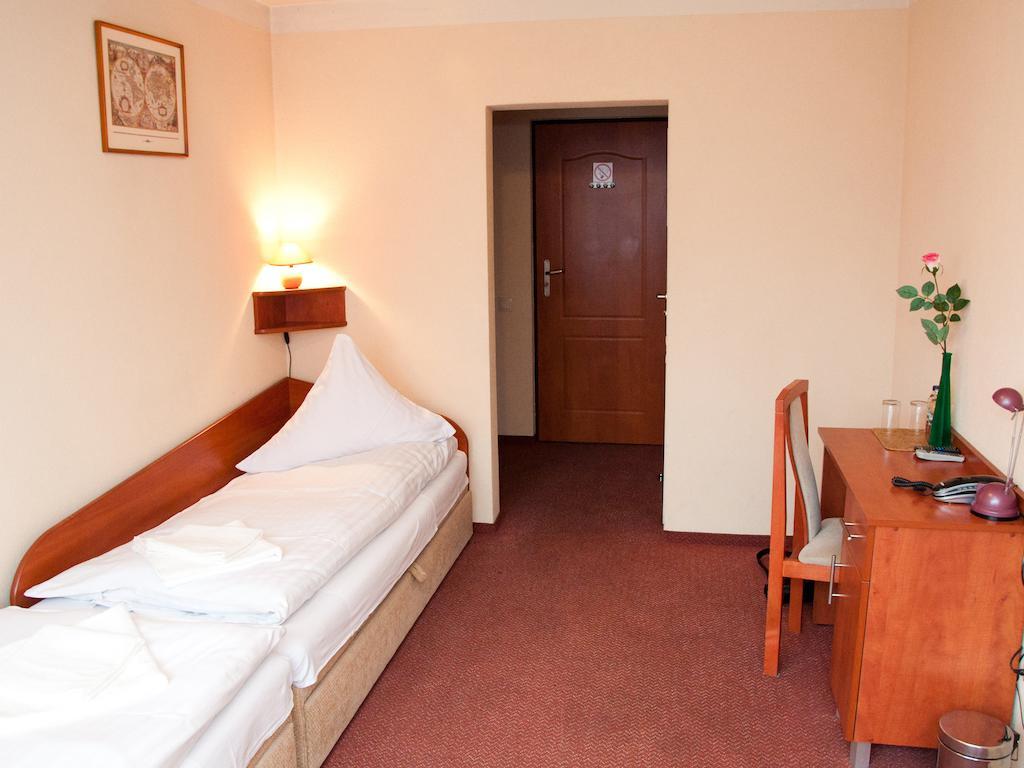 Hotel Zagiel Niewiesze Oda fotoğraf