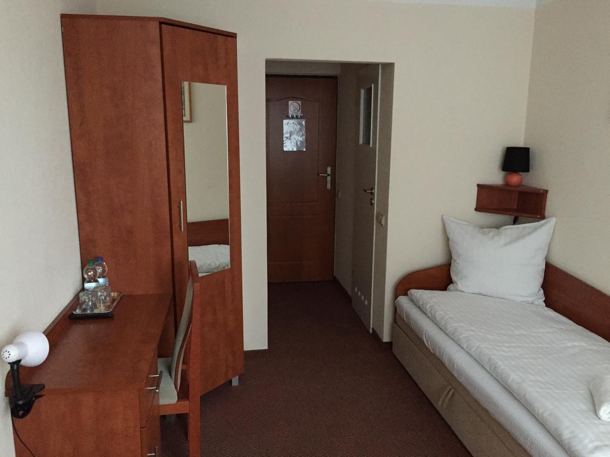 Hotel Zagiel Niewiesze Dış mekan fotoğraf